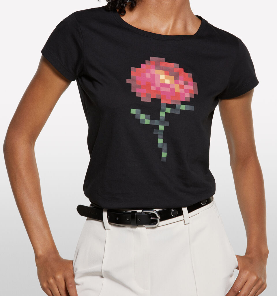 Black t-shirt with flower print - women's short sleeve t-shirts - Black | Sisley image number 4